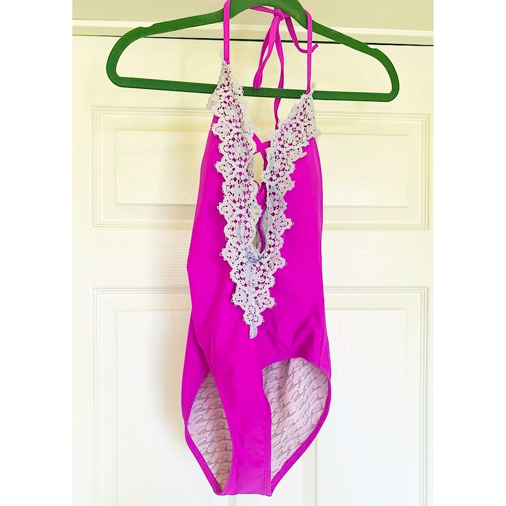 NWT Marilyn Monroe One Piece Swimsuit in Size Small